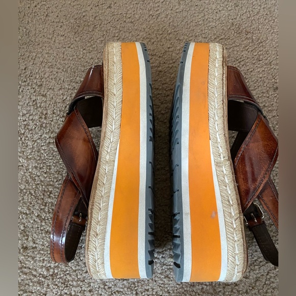 Prada Size 38 Wedge Brown Leather Sandals - Picture 4 of 12